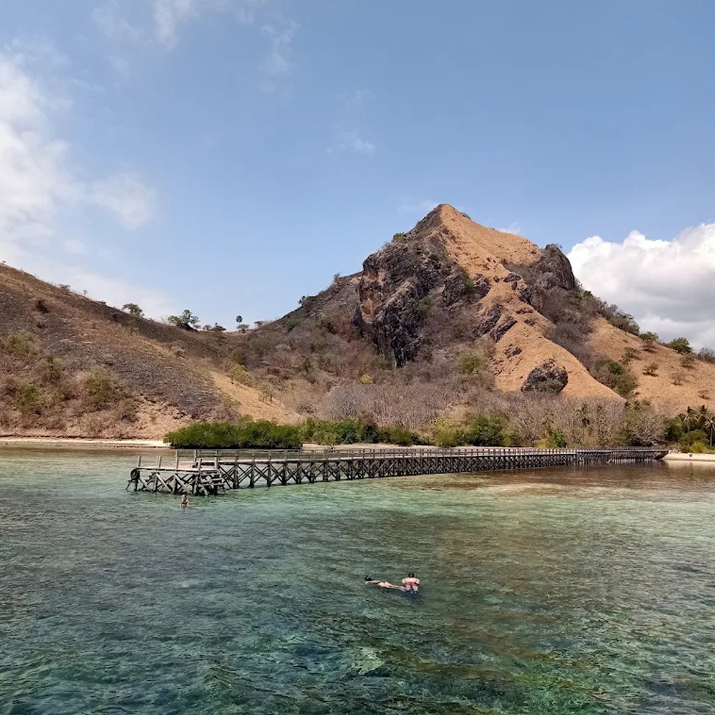 Menjerite Island